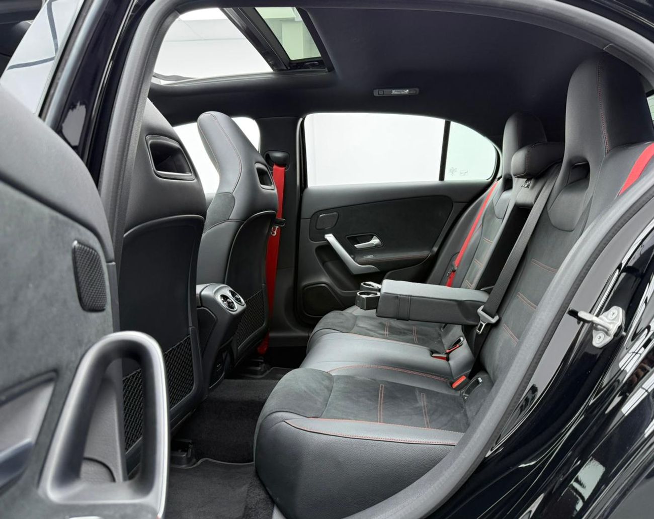 Mercedes-Benz A 35 AMG 4MATIC Hatchback 2021 Mercedes‑Benz A35 AMG