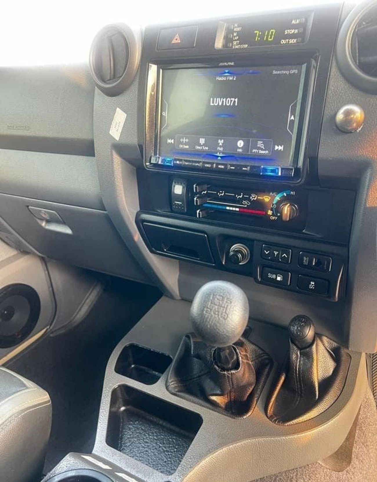 Toyota Land Cruiser 70 RIGHT HAND DRIVE DIESEL 4.5 LITER MANUAL GEAR