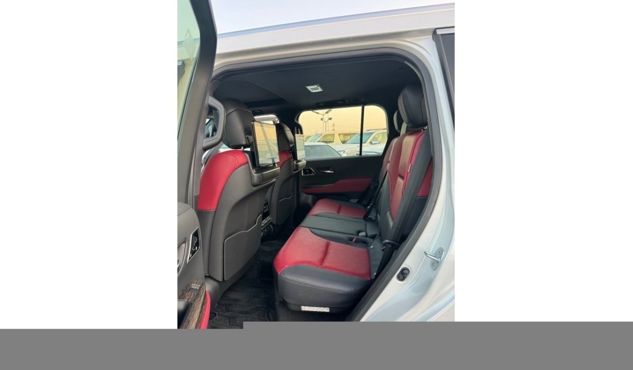 تويوتا لاند كروزر LAND CRUISER VXR 3.5 409TT WHITE COLOR INTERIOR RED