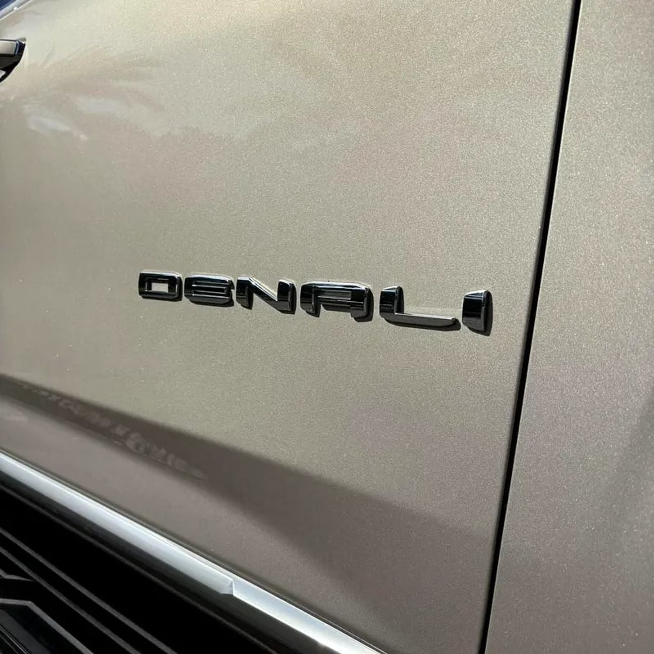 GMC Yukon Denali 6.2L Denali