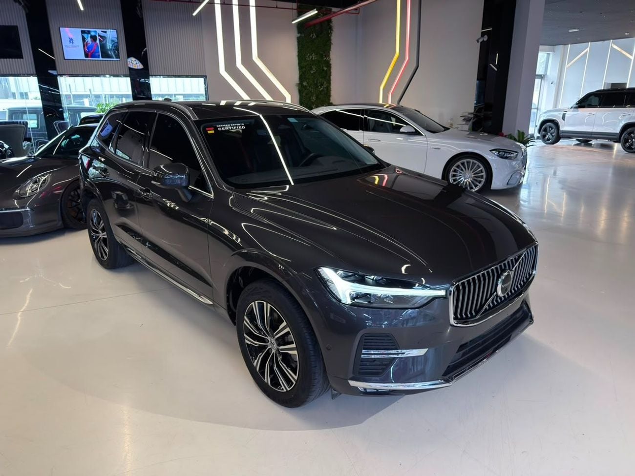 Volvo XC60 INSCRIPTION 1,600 Monthly Payment | 2022 Volvo XC60  | Low Mileage | Pristine Condition | 2 Years Fu