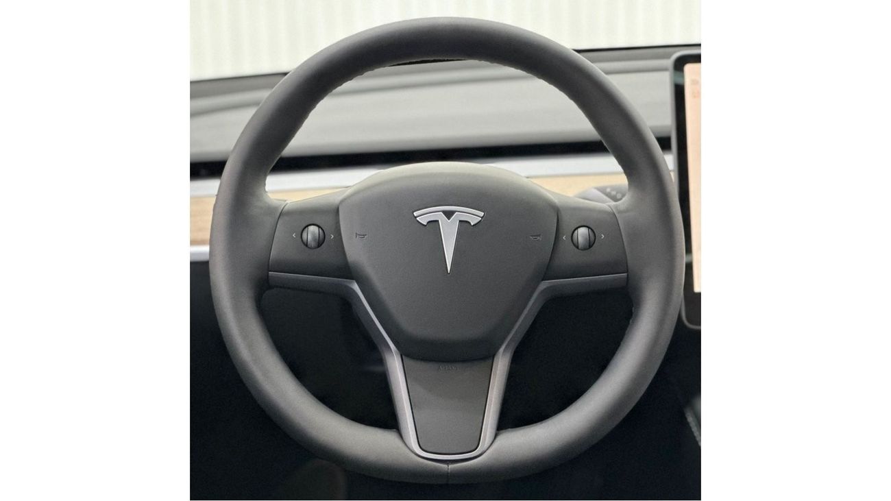 Tesla Model Y 2023 Tesla Model Y Long Range Dual Motor, Sep 2031 Tesla Battery Warranty, Autopilot, Low Kms, GCC