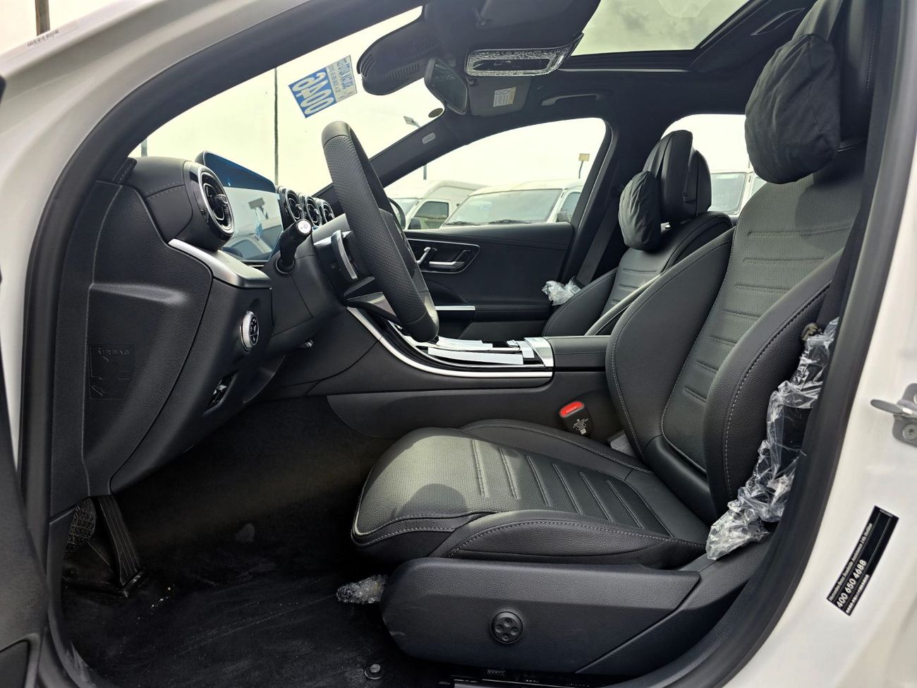 Mercedes-Benz C 200 Mercedes-Benz C200L 1.5L with cold and heat seats white color 2025 Model