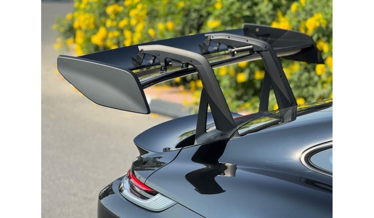 بورش 911 BRAND NEW GERMAN SPEC