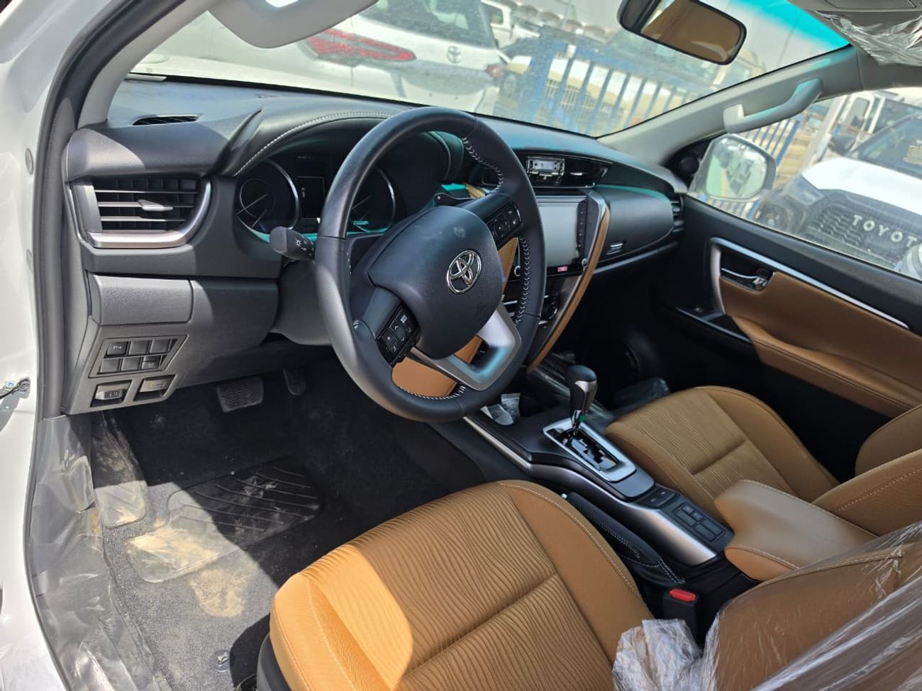 Toyota Fortuner TOYOTA FORTUNER 4.0 V6 2026 MID OPTION  MODEL