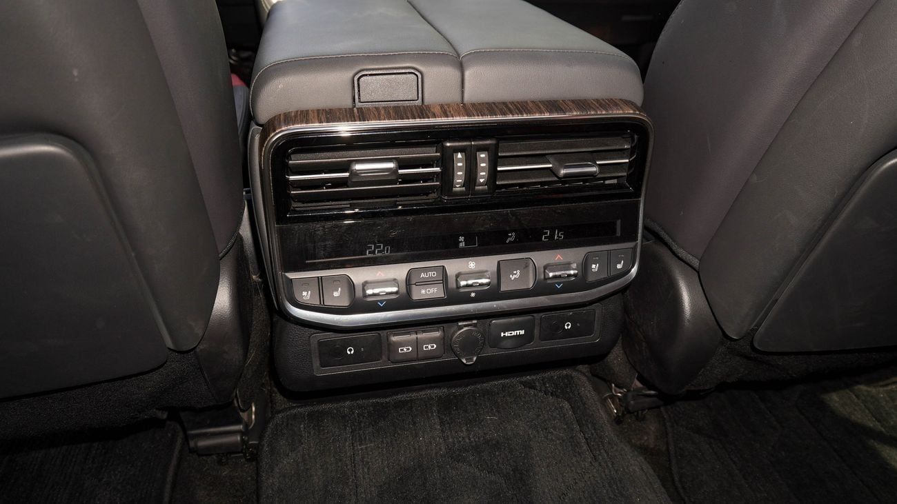 تويوتا لاند كروزر VXR TWIN TURBO 3.5L V6