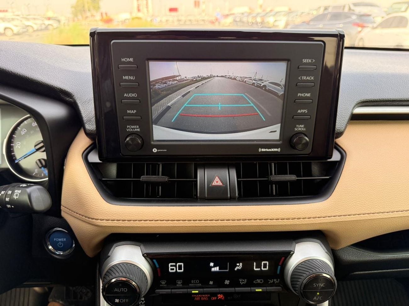 تويوتا راف ٤ XLE 2.5L