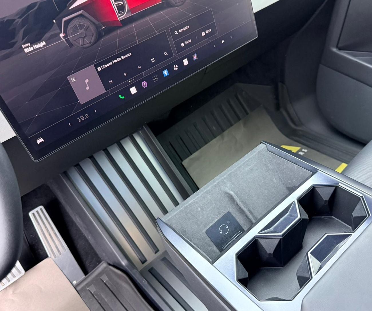 Tesla Cybertruck 2024 Tesla Cybertruck Beast, Tri-Motor AWD, Top Spec, The Ultimate Electric Pickup