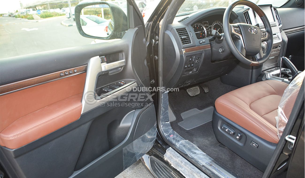 Toyota Land Cruiser VXS 5.7 GRAND TOURING SPORT AVAILABLE 2020 & 2019 MODELS
