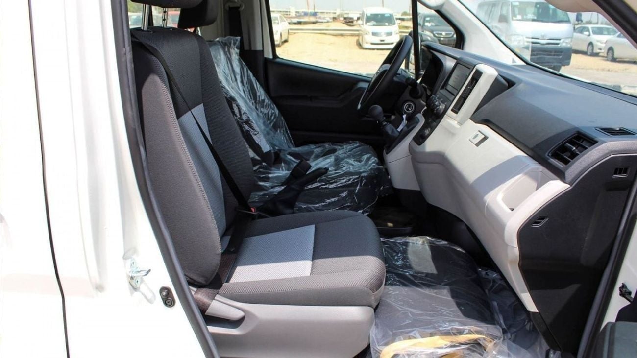 Toyota Hiace DLS - STD ROOF TOYOTA HIACE 2.8L COMMUTER MT 2023 HR