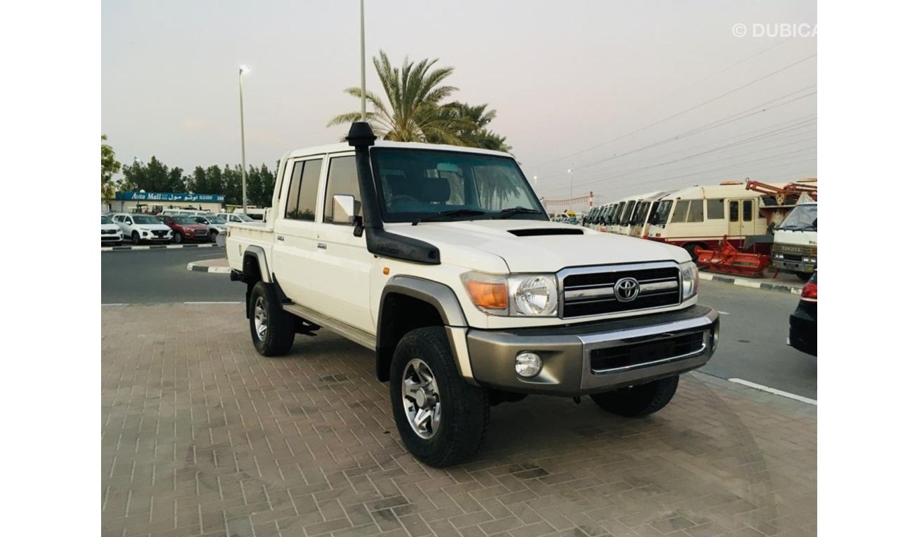 Toyota Land Cruiser Pick Up