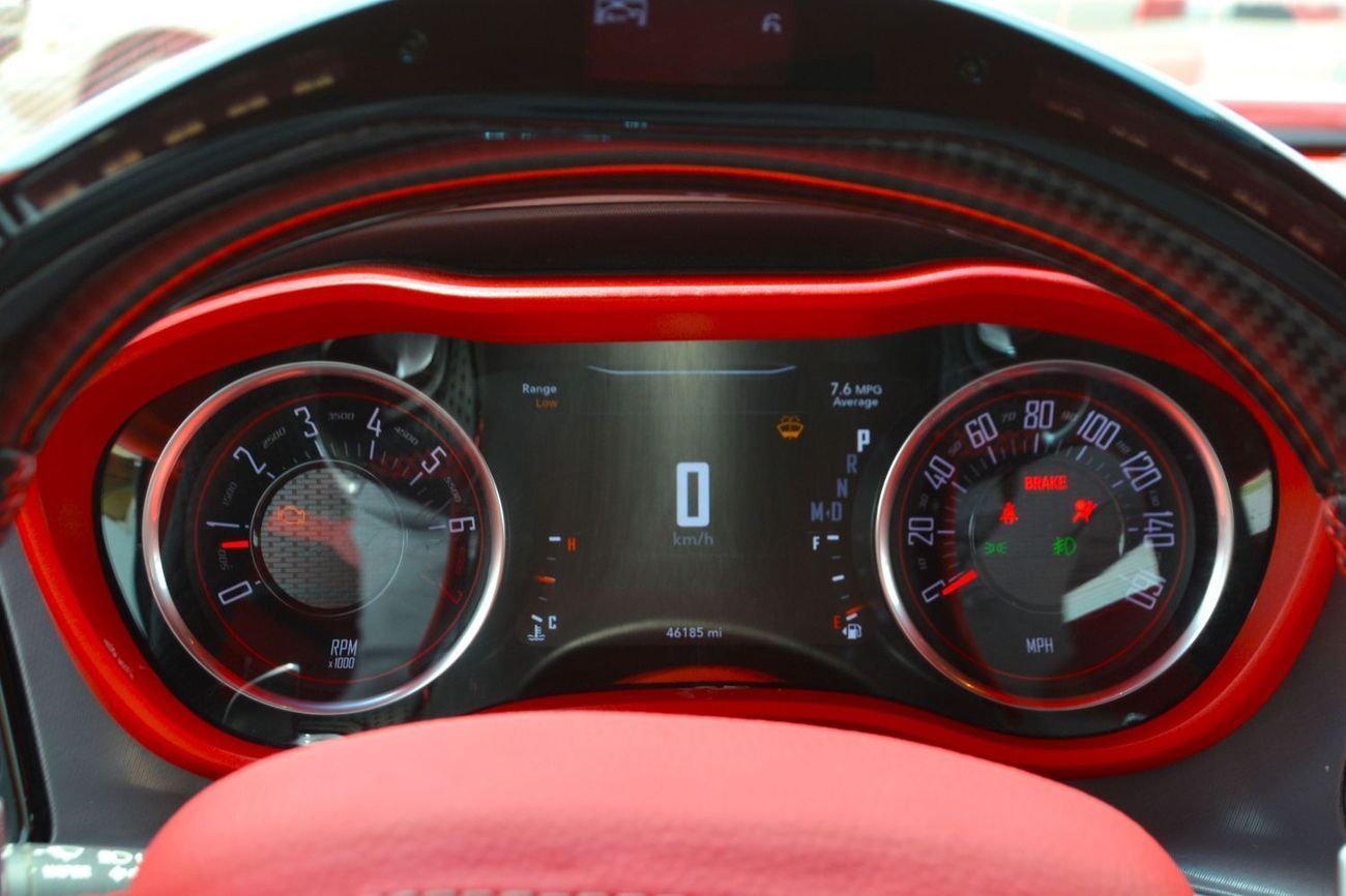 Dodge Challenger GT 3.6L DOUBLE COLOR BLACK & WHITE