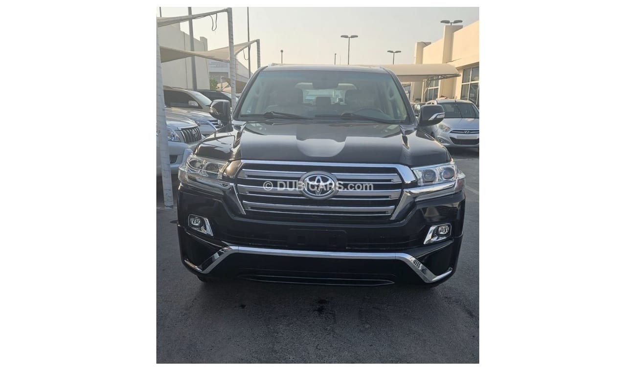 تويوتا لاند كروزر GXR