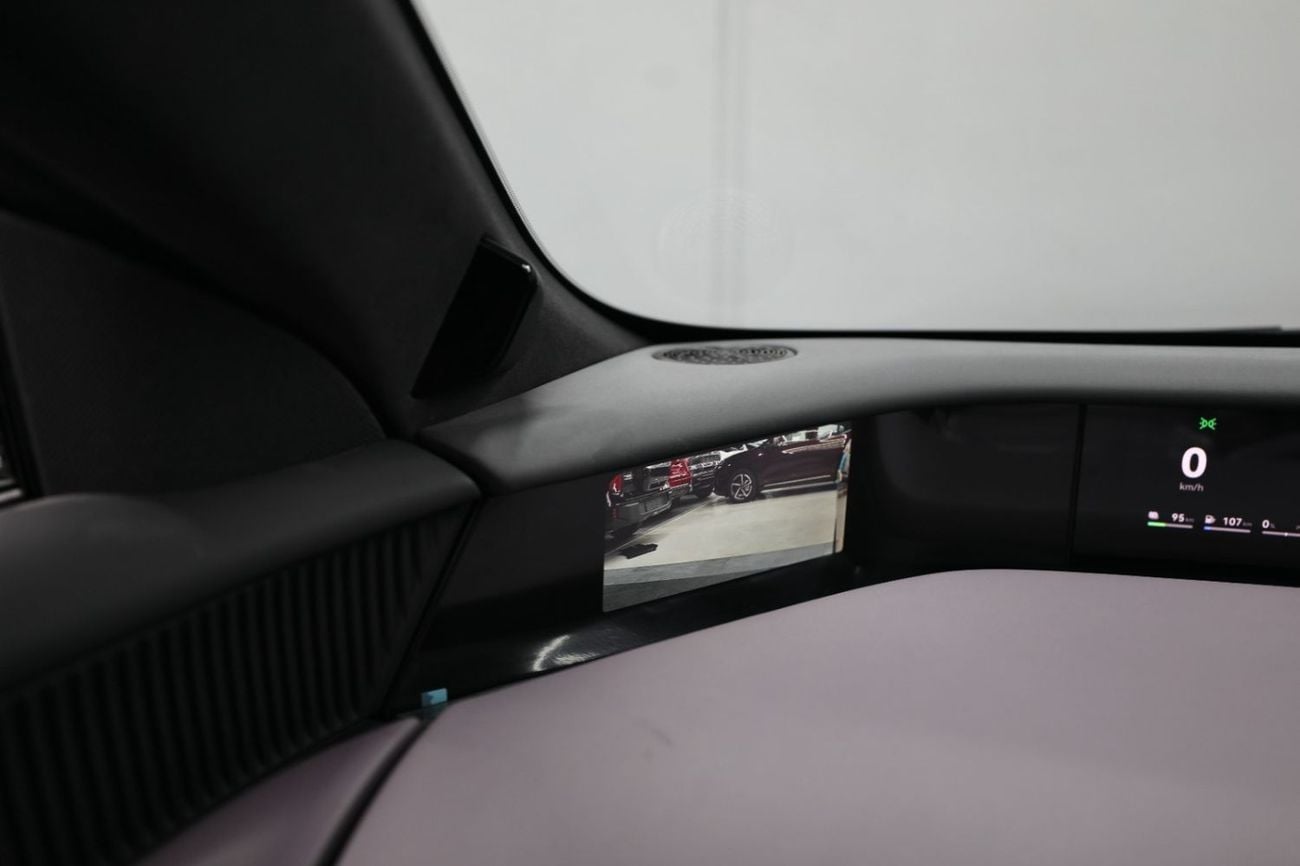 أفاتر 12 Performance AWD