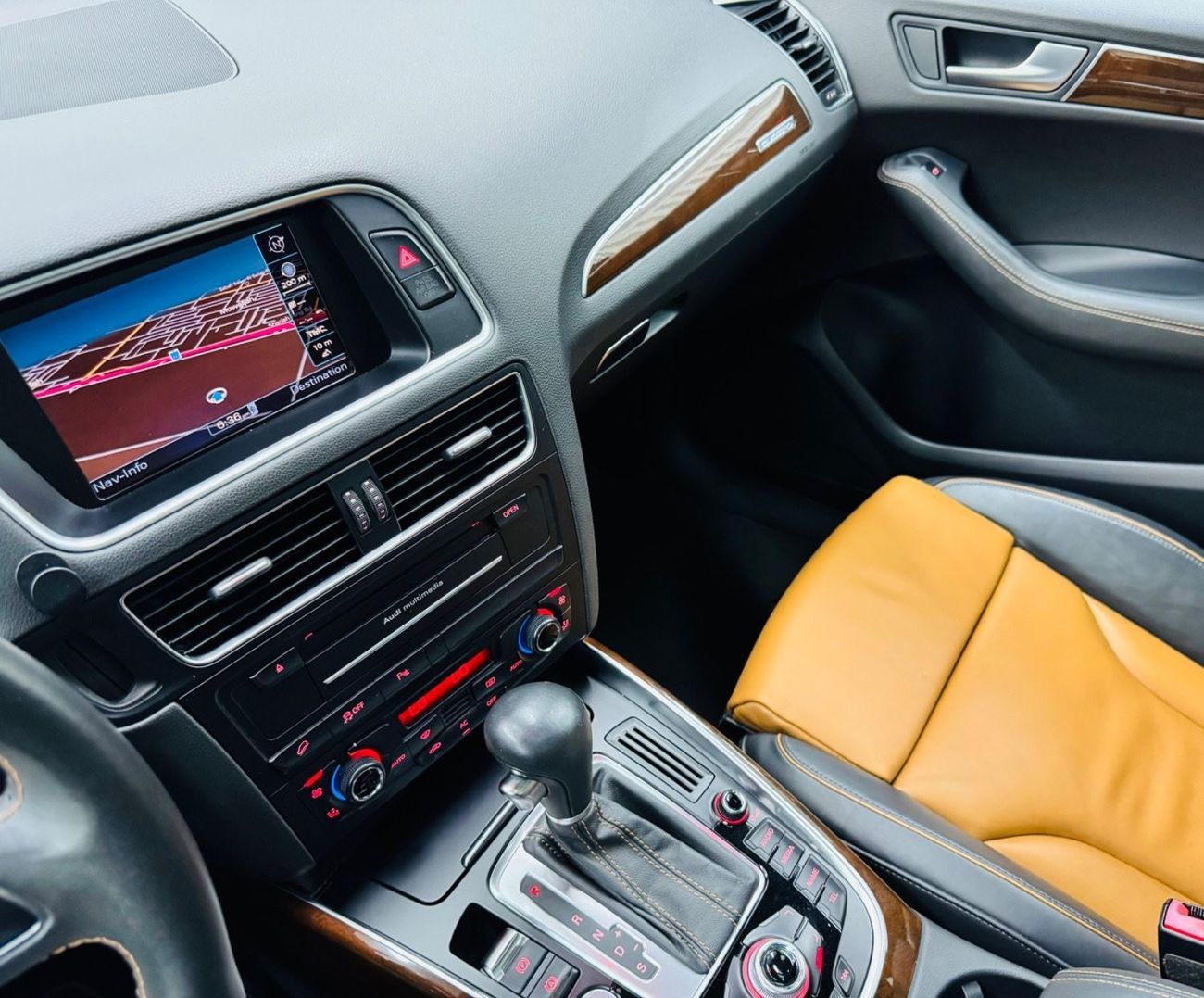 Audi Q5 45 TFSI S-Line 3.0L