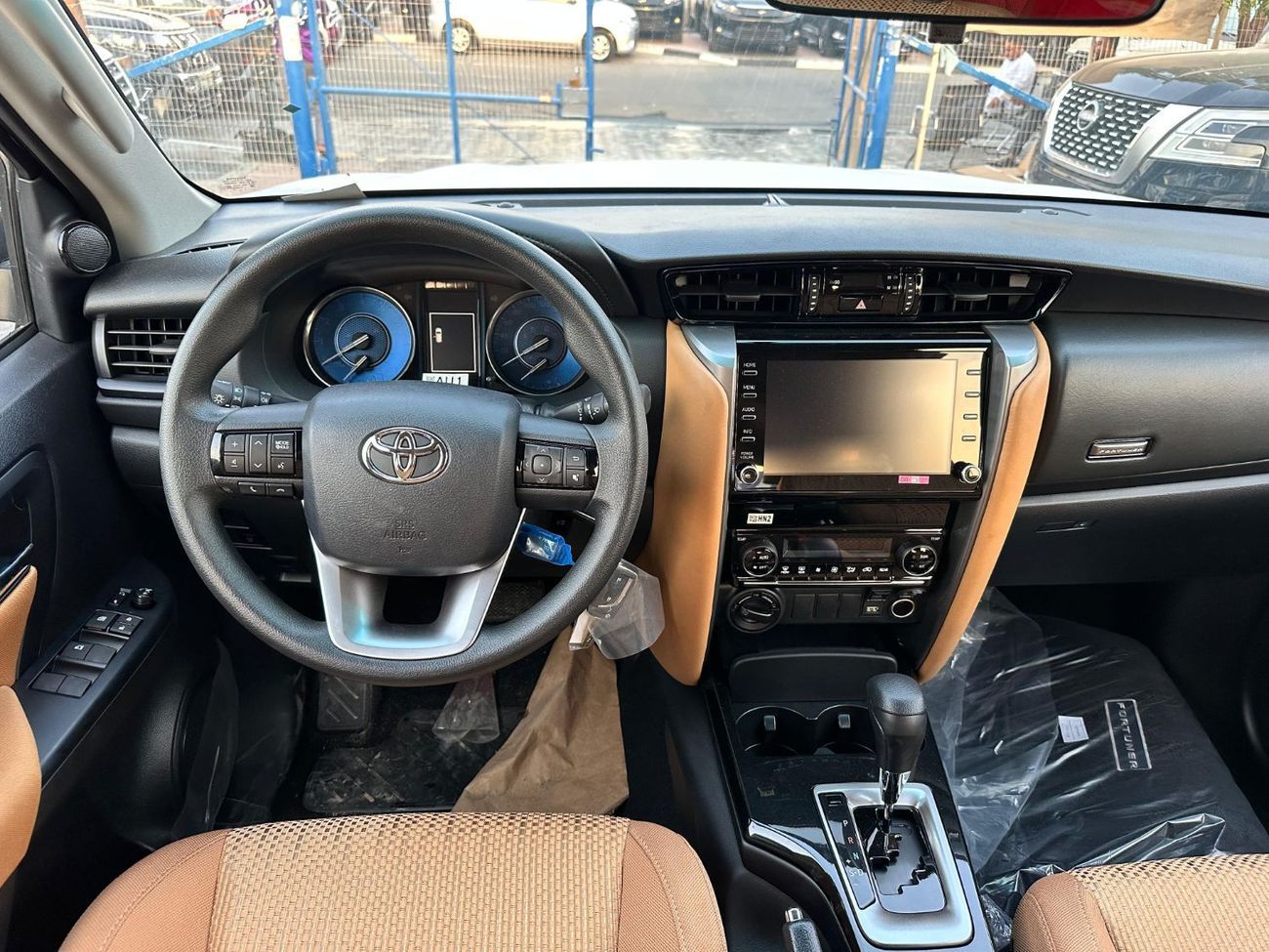 Toyota Fortuner TOYOTA FORTUNER 2.7L Digital AC 2025 (EXPORT ONLY)