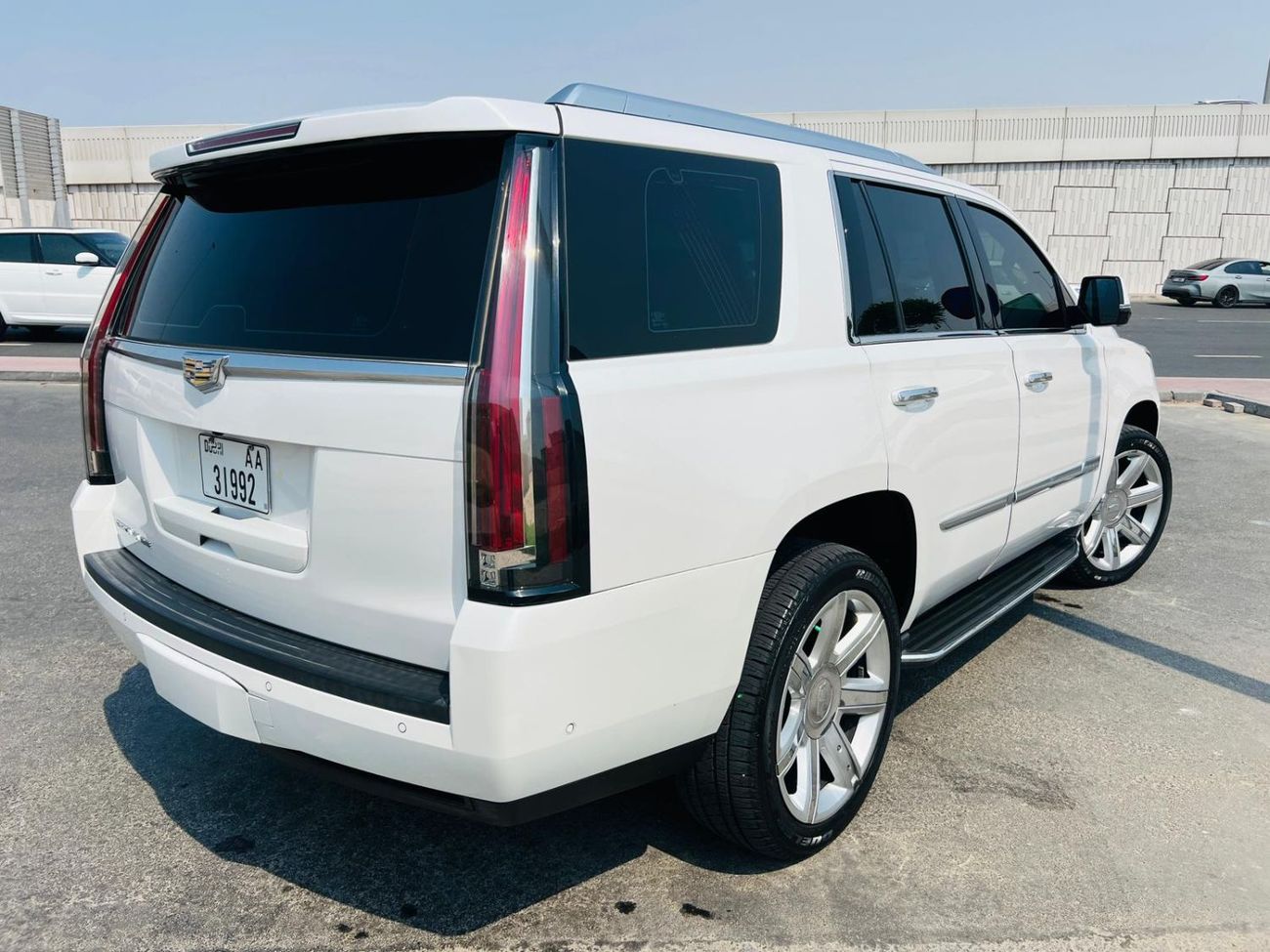 Cadillac Escalade ESV 6.2L in excellent condition