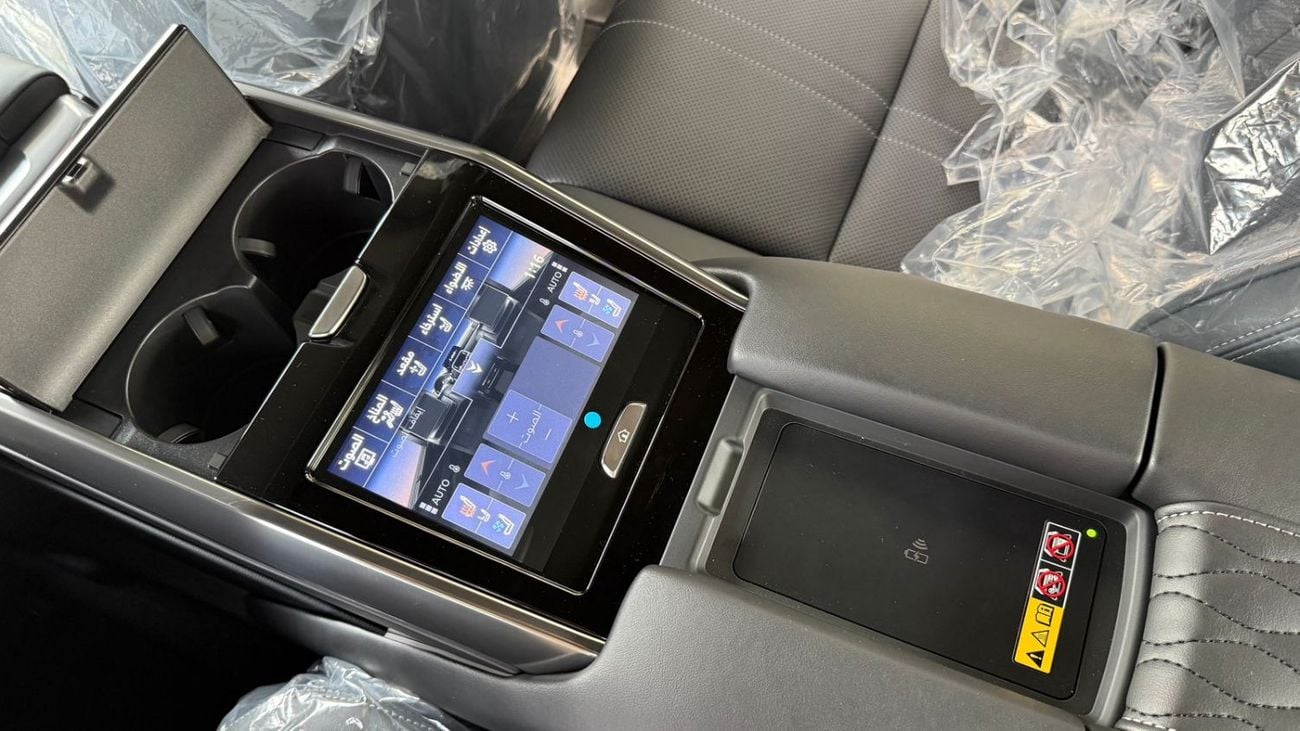 Lexus LX 700h Lexus LX700h VIP Hybrid 3.5L | 2025 | 0km | GCC