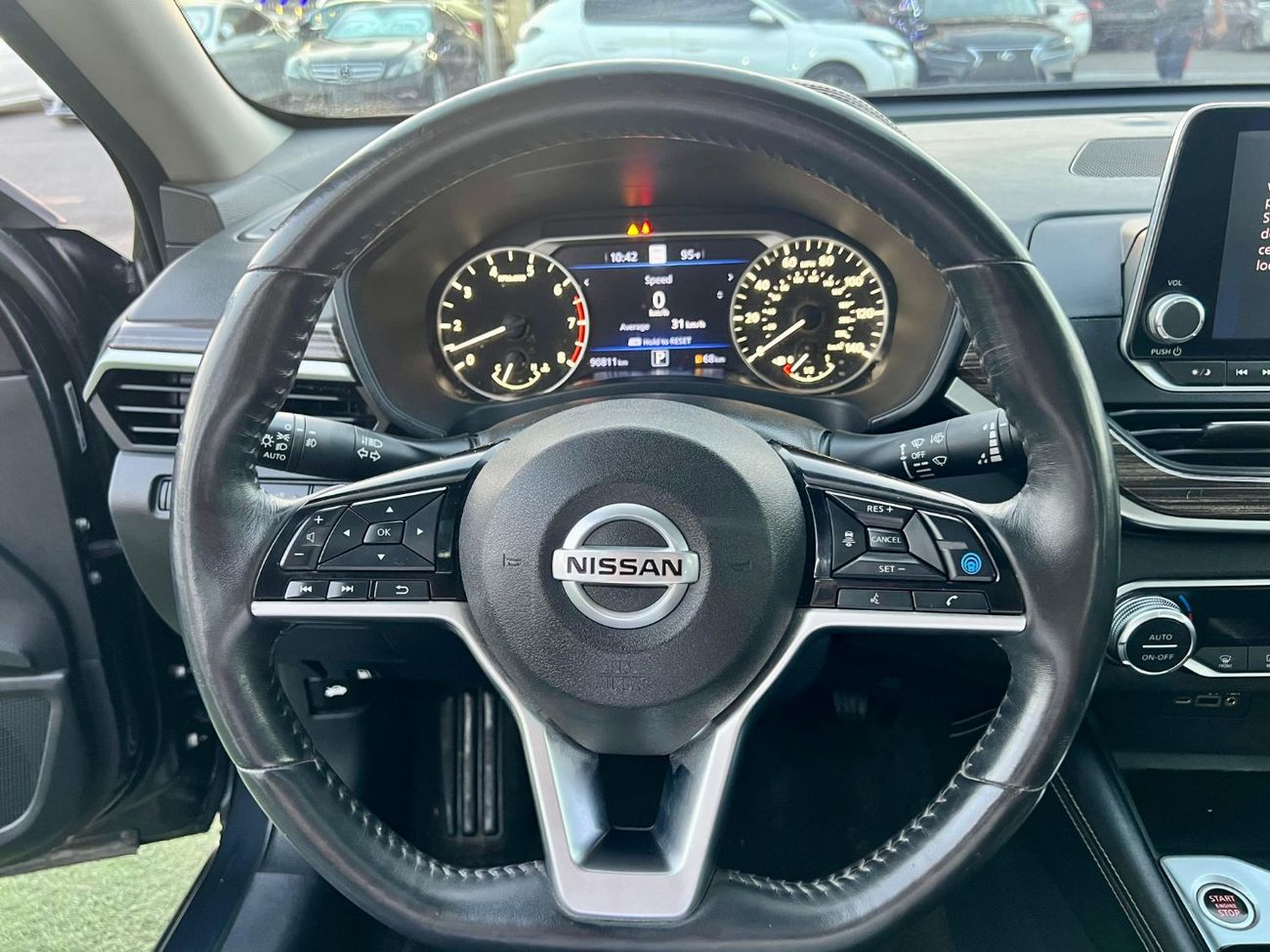 Nissan Altima SL 2.5L full option auto drive warranty one year