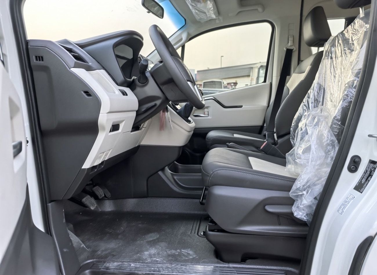 Toyota Hiace GL -High Roof Commuter 3.5L M/T