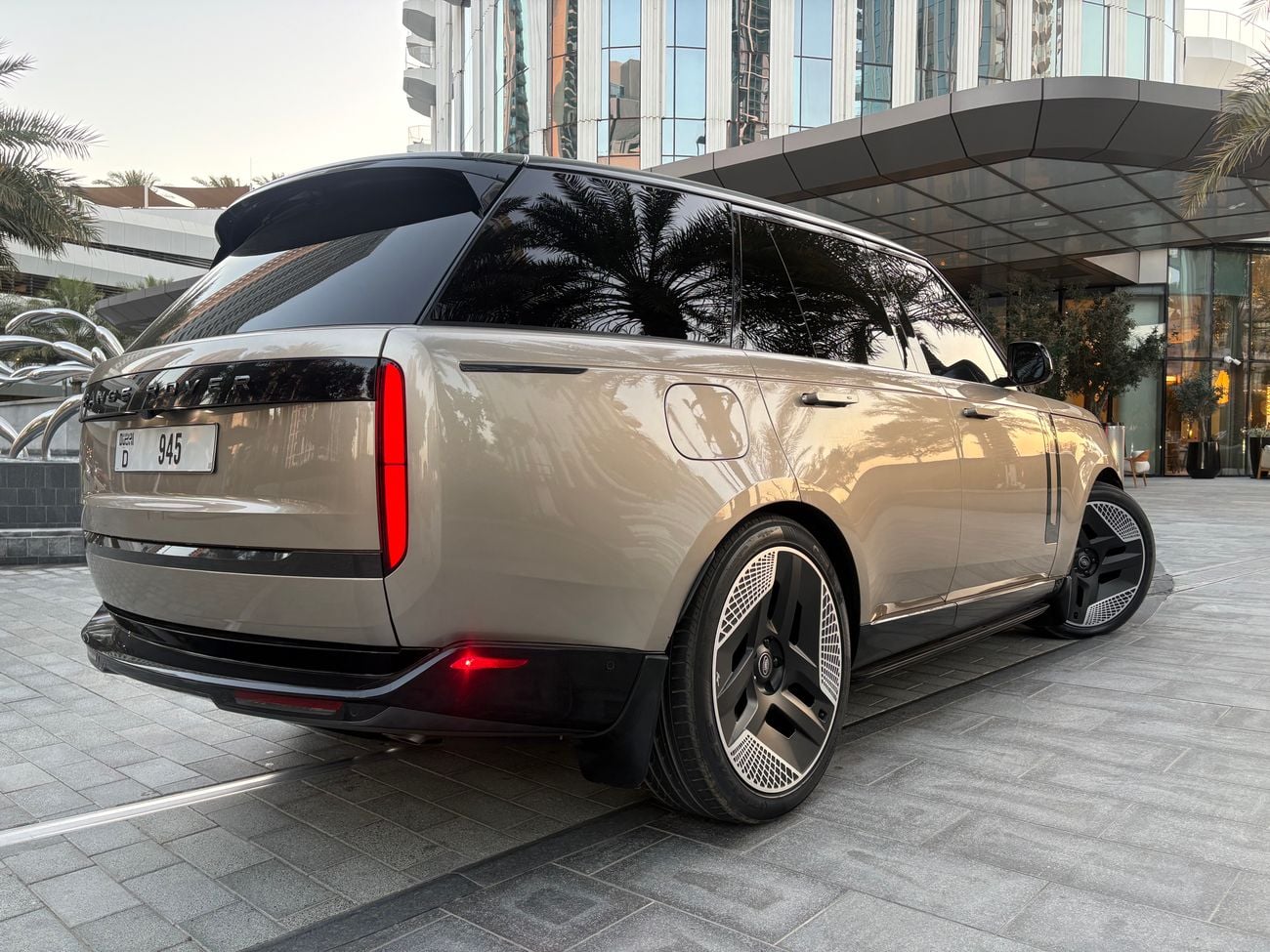 Land Rover Range Rover AUTOBIOGRAPHY LWB P530