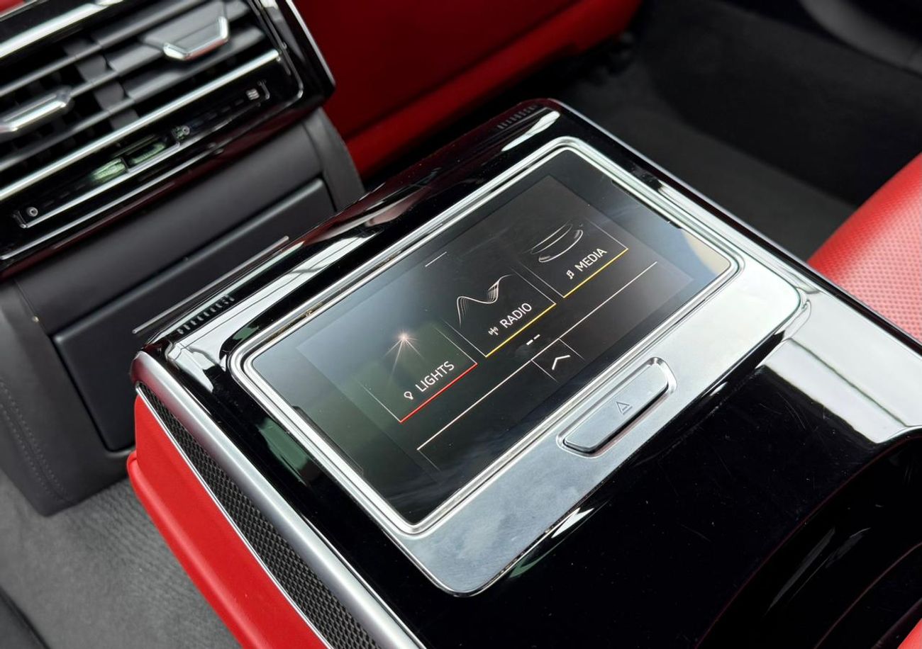 أودي S8 Std 4.0L (571 HP) 2021 Audi S8 ,Warranty ,Full Agency Service History ,Excellent Condition ,GCC