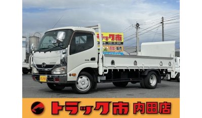 Hino Dutro XZU655M