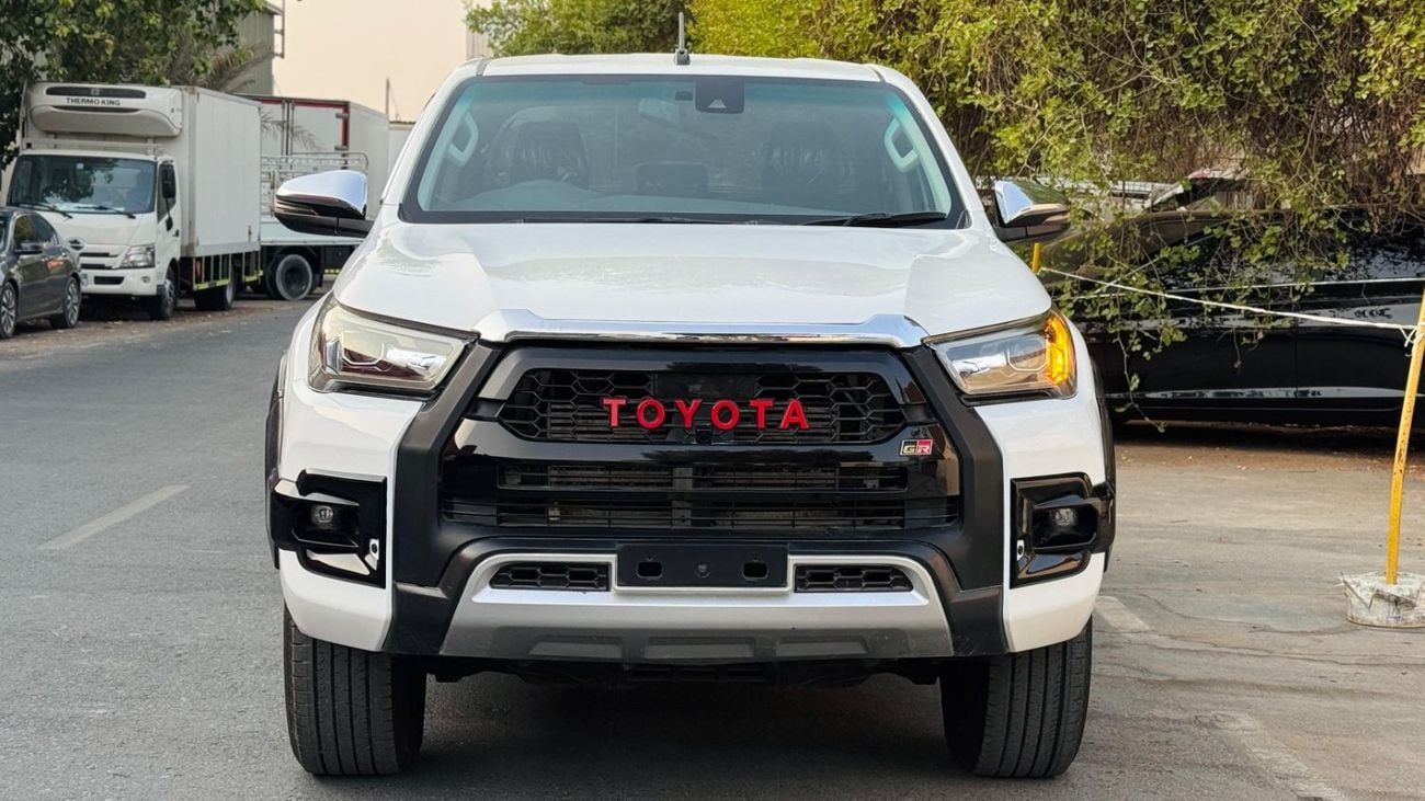 تويوتا هيلوكس -