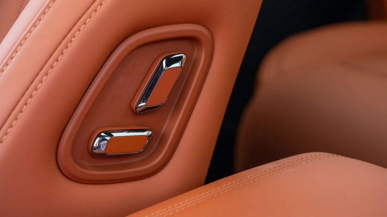 روكس 01 PRESTIGE VIP PLUG-IN HYBRID 1.5L Petrol Turbo Engine Electric Range 235KM FOR LOCAL تسجيل محلي