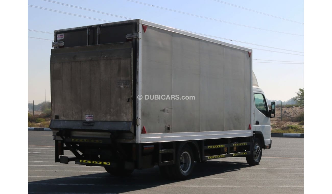 ميتسوبيشي فوسو كانتير 2017 | FUSO CANTER INSULATED BOX 4 TON M/T DIESEL WITH GCC SPECS AND EXCELLENT CONDITION