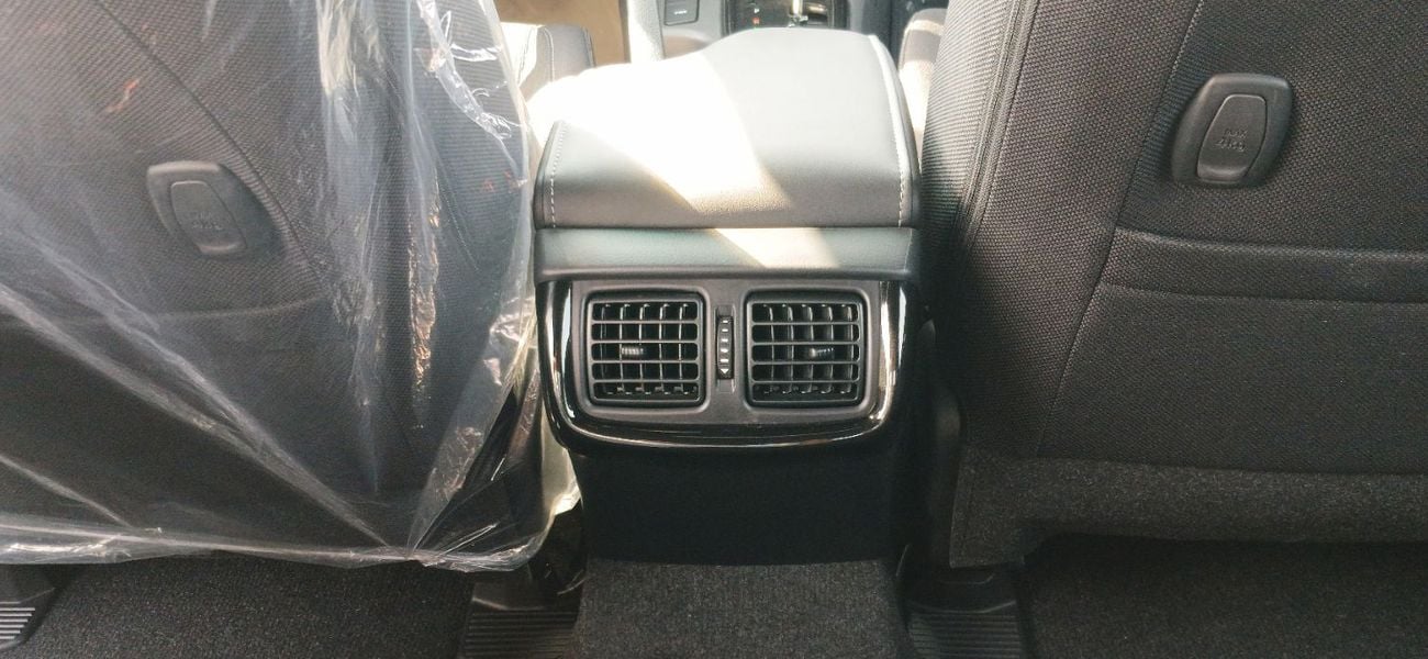 Toyota Hilux Adventure 4.0L Petrol 4x4 2025YM