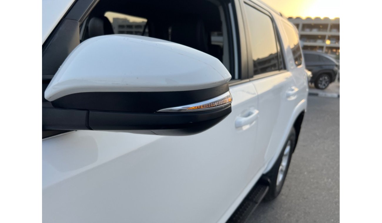 Toyota 4Runner 2019 SR5 PREMIUM SUNROOF 7 SEATER FULL OPTION