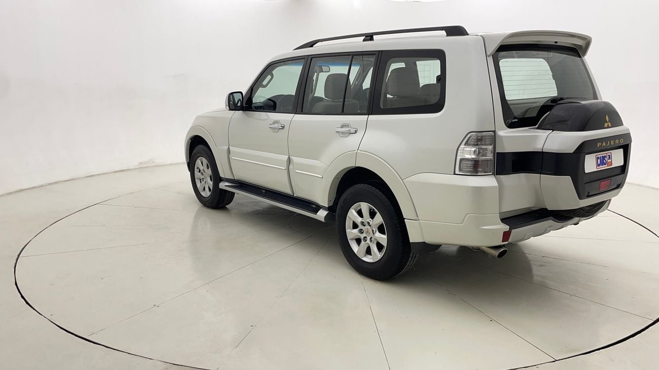 ميتسوبيشي باجيرو GLS MID 3 | بدون دفعة مقدمة | اختبار القيادة في المنزل