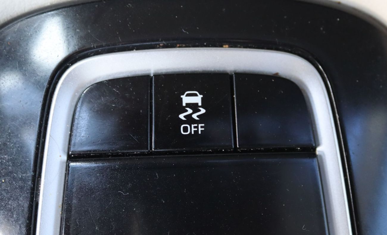 تويوتا كورولا تويتا كرولا - 2022- خليجى - بدون حواداث - فل أوبشن  رقم واحد - بمحرك 1.6- بحاله ممتازه