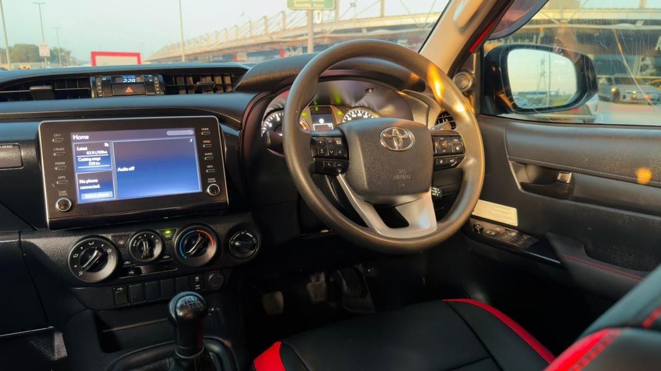 تويوتا هيلوكس -