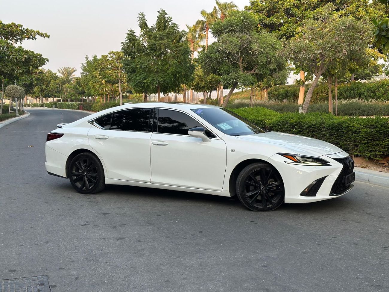 لكزس ES 350 F SPORT