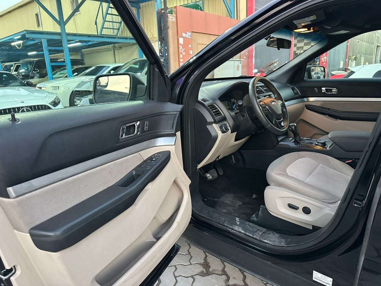 Ford Explorer XLT 202A 2.3L 4WD XLT 2019 2.3L 4WD | perfect condition