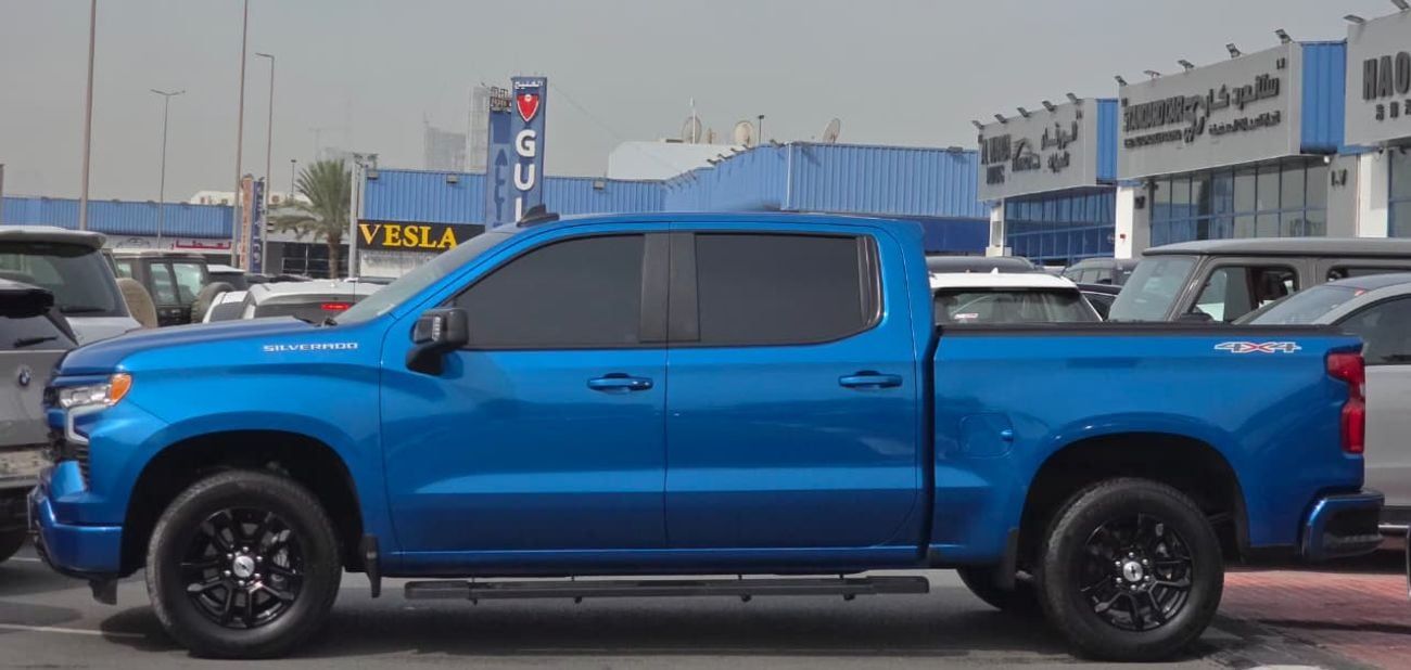 شيفروليه سيلفارادو 1500 RST 5.3 V8 LT