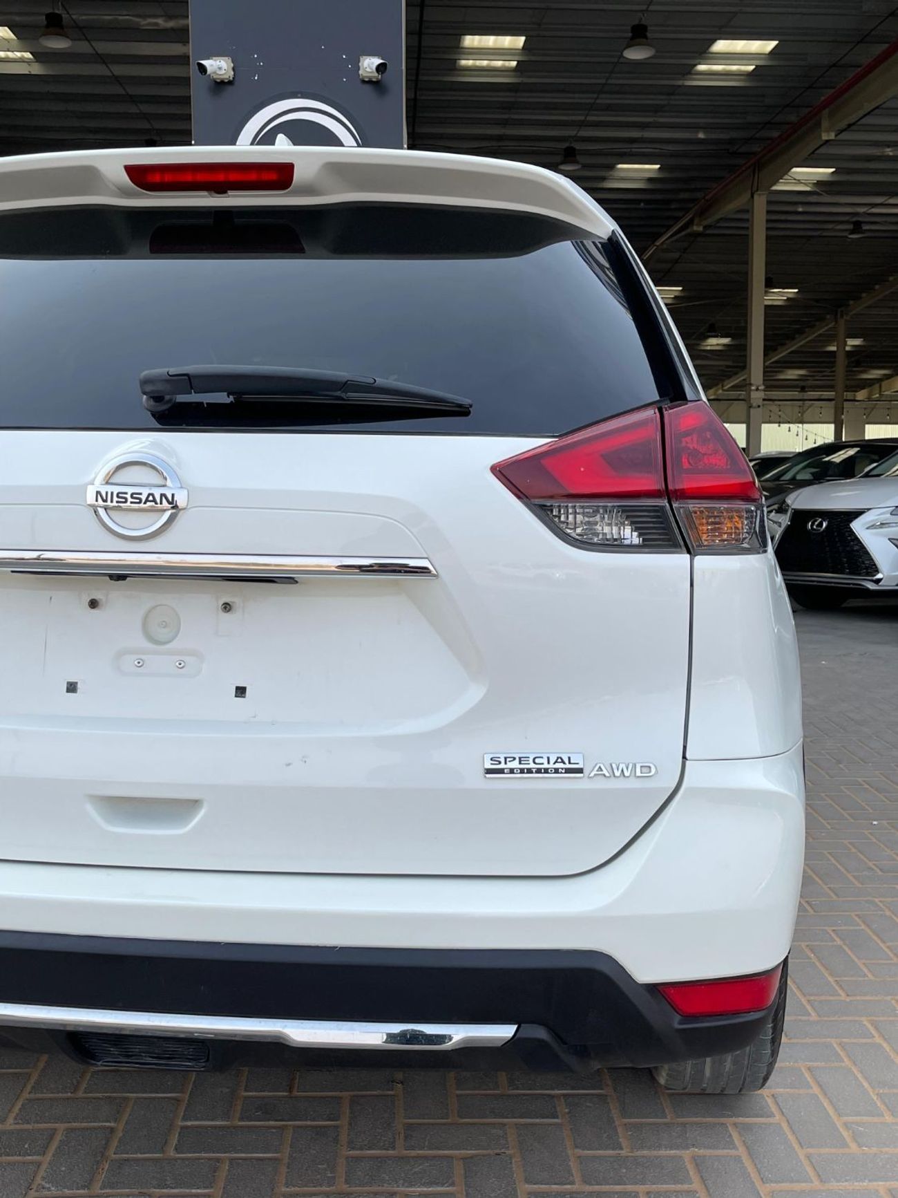 نيسان روج روج اكس-تريل / اصدار خاص / بحالة ممتازة