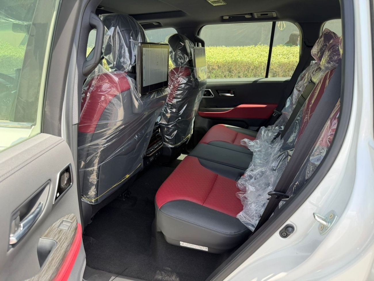 Toyota Land Cruiser Toyota Land Cruiser VXR 3.5 Full option Oman 2026