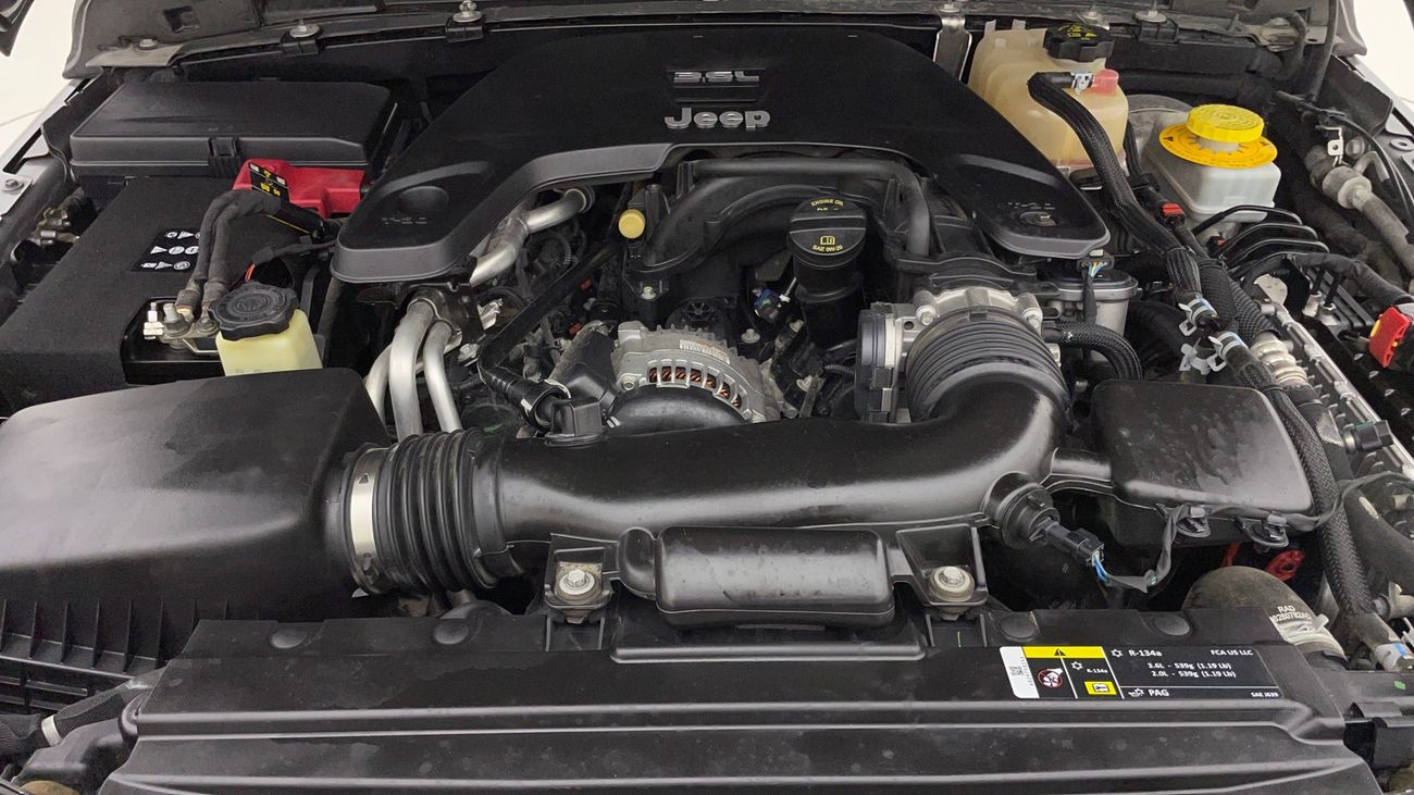 جيب رانجلر UNLIMITED SAHARA 3.6 | بدون دفعة مقدمة | اختبار القيادة في المنزل