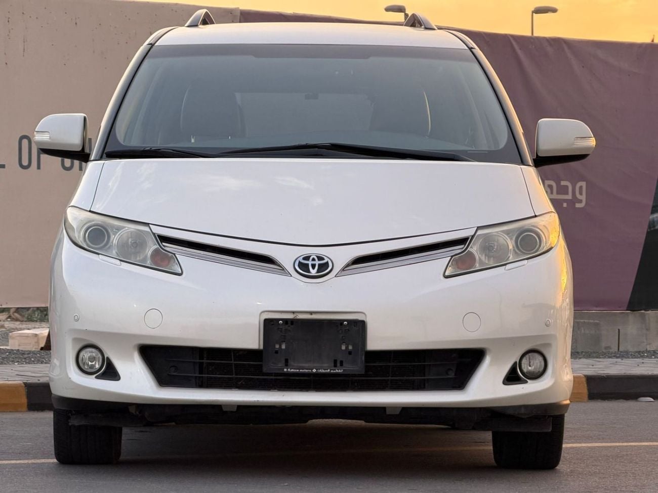 Toyota Previa No.1, 7 seats,Gcc