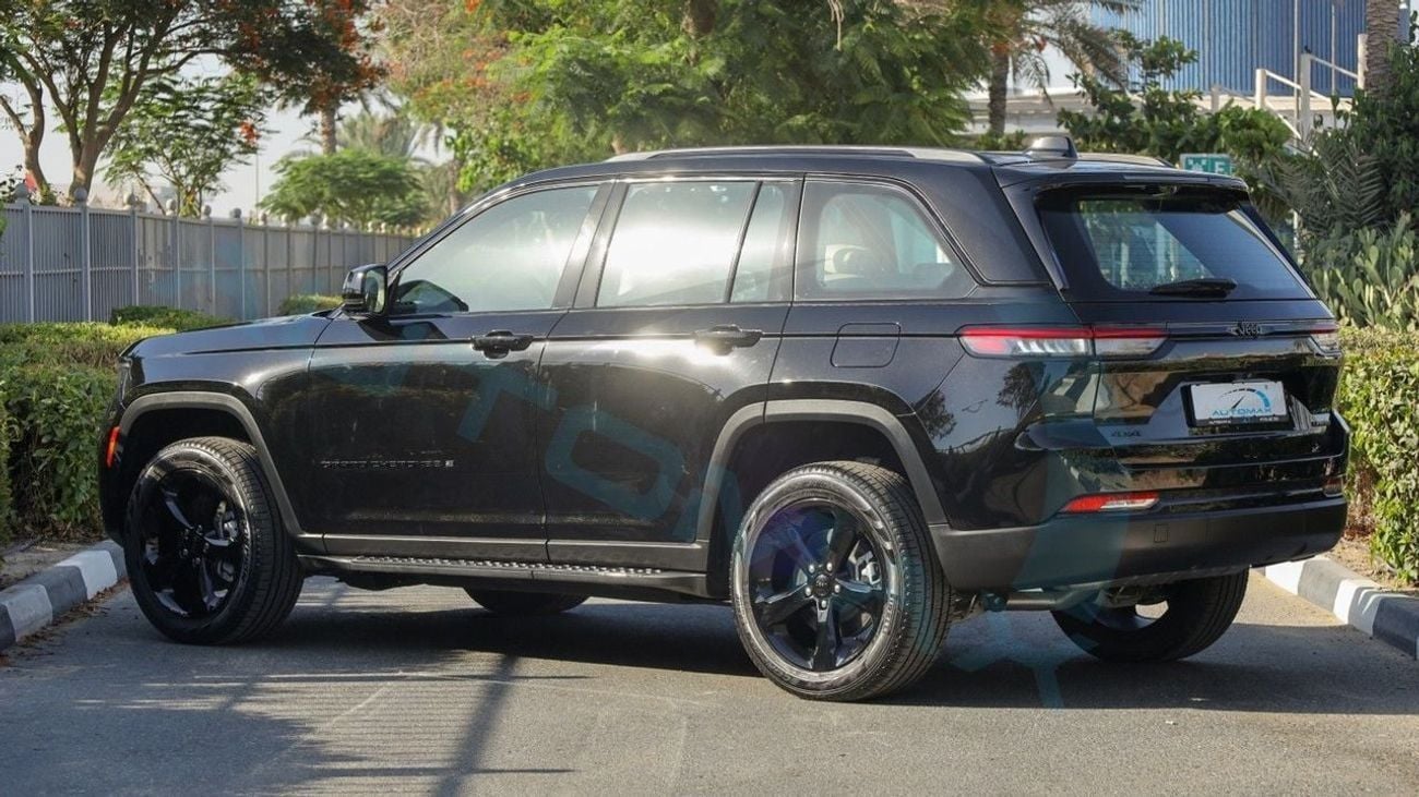 جيب جراند شيروكي LIMITED Luxury V6 3.6L 4X4 GCC 2025 Без пробега