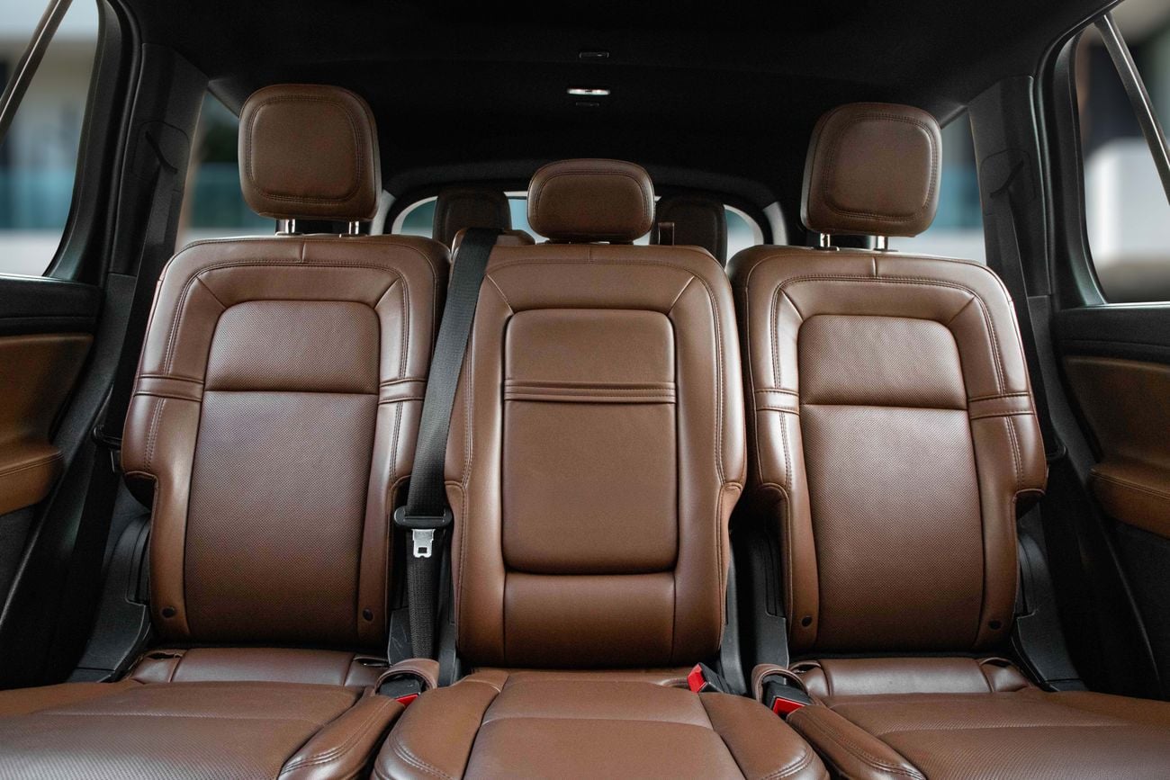 Lincoln Aviator Aviator Reserve 3.0L AWD | 2,253 P.M | 0% Downpayment | Excellent Condition!