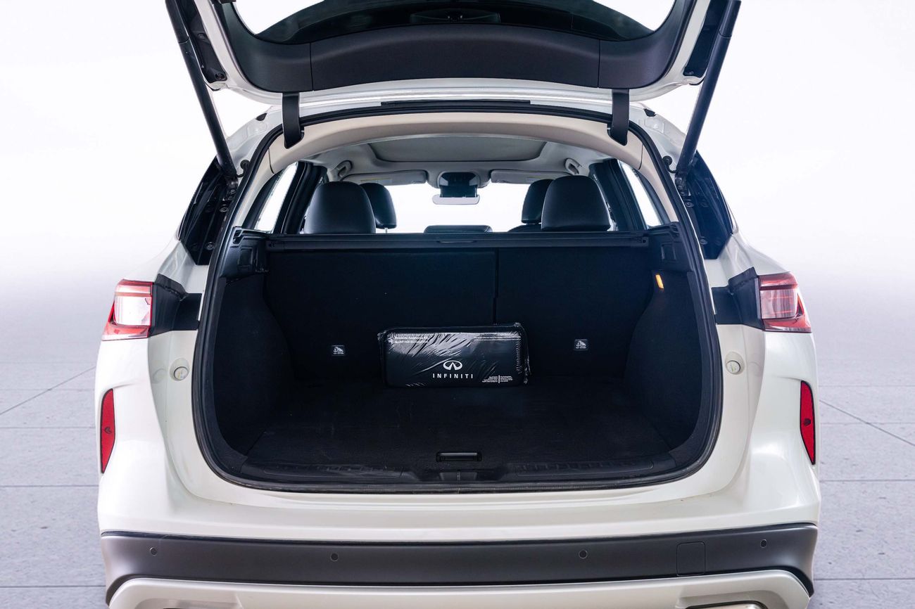 Infiniti QX50 LUXE 2.0