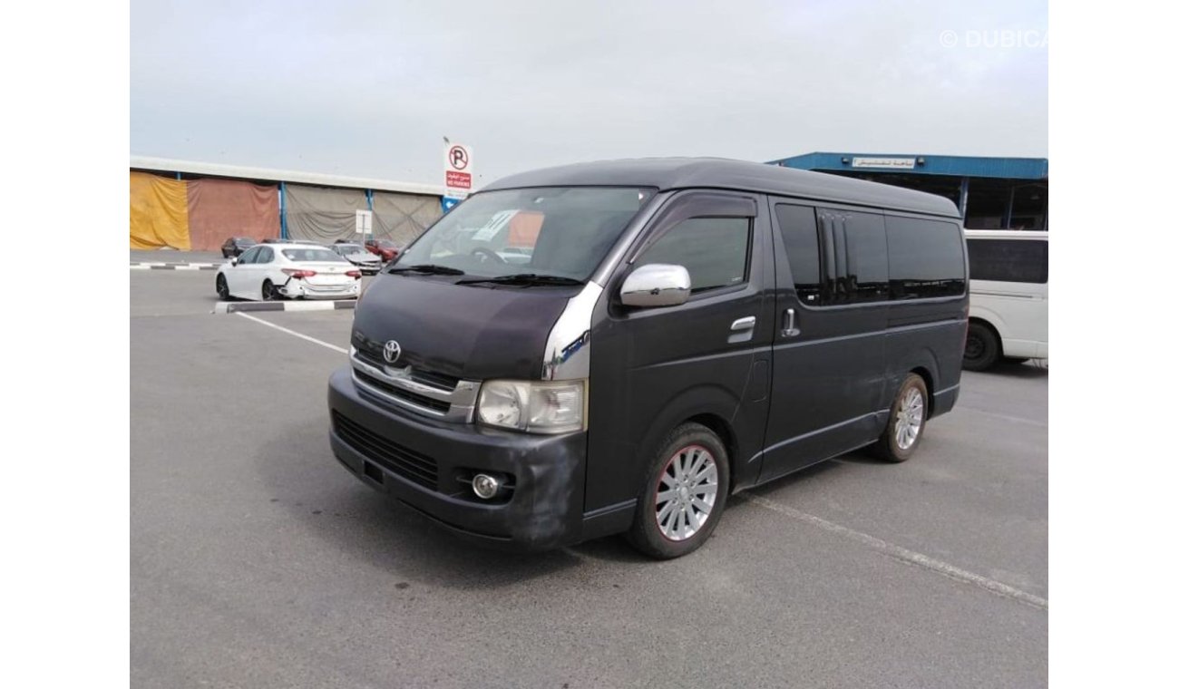 تويوتا هاياس Toyota Hiace RIGHT HAND DRIVE (Stock no PM 606 )