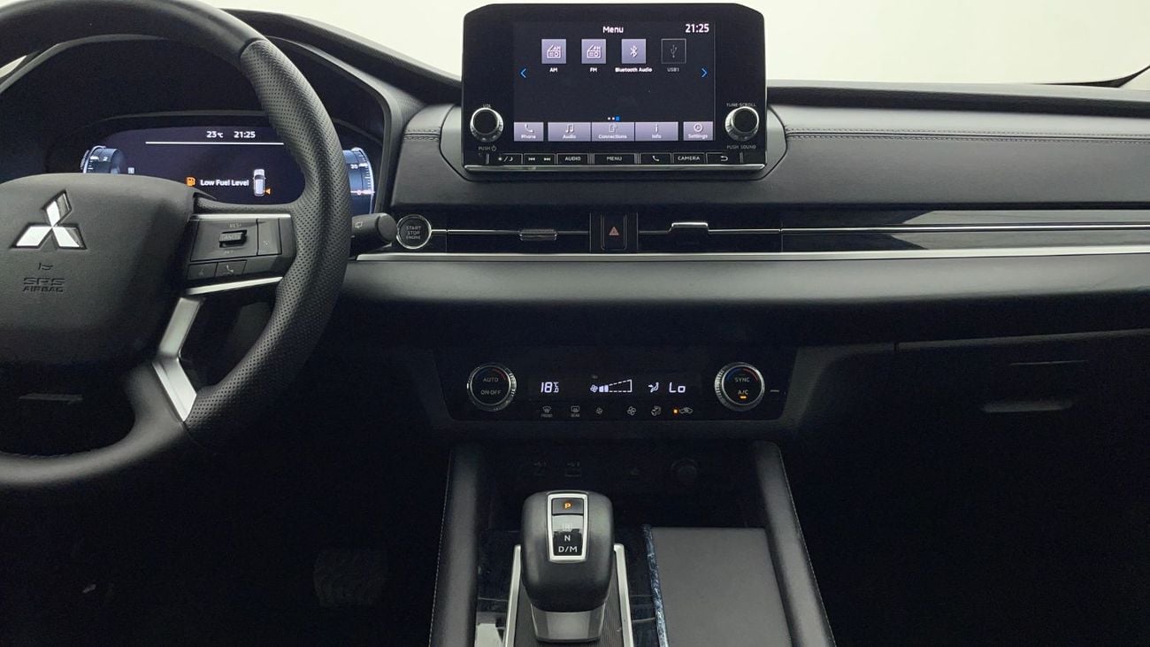 ميتسوبيشي آوتلاندر 2.5L 2024 | 0 DP | 1504/Month | 30 Day Return | Service History