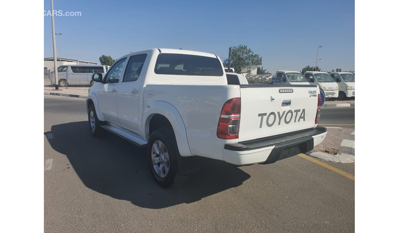 Toyota Hilux DIESEL 3.0L AUTOMATIC RIGHT HAND DRIVE (EXPORT ONLY)