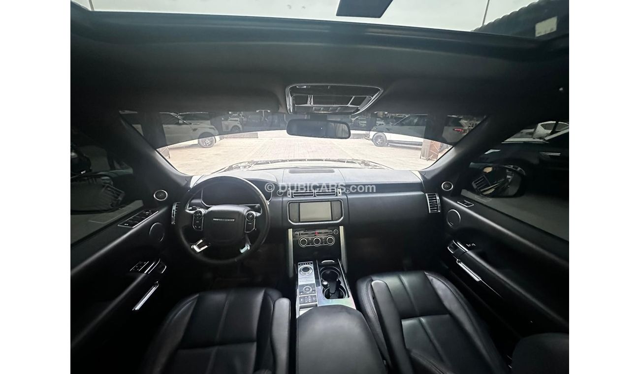 Land Rover Range Rover Range Rover vogue v8 2014  Price: 95,000 dirhams  Mileage: 128.000km  Gulf specifications, full opti