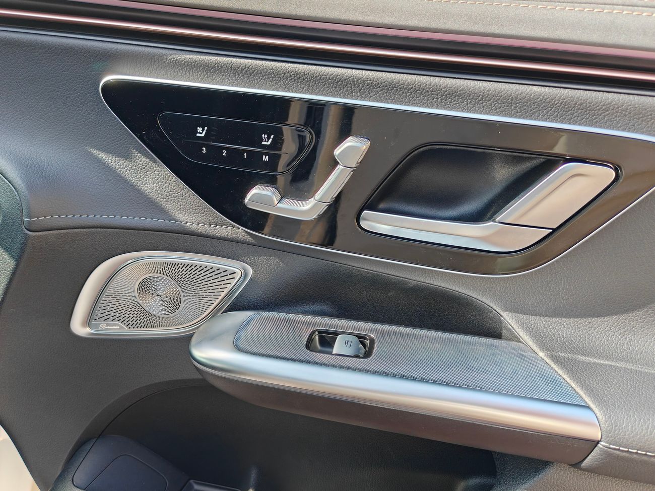 مرسيدس بنز EQE 500 4matic